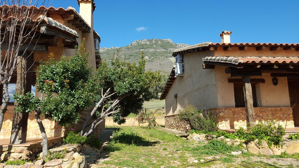 Apartamentos Rurales En Plena Sierra La Calera Extérieur photo